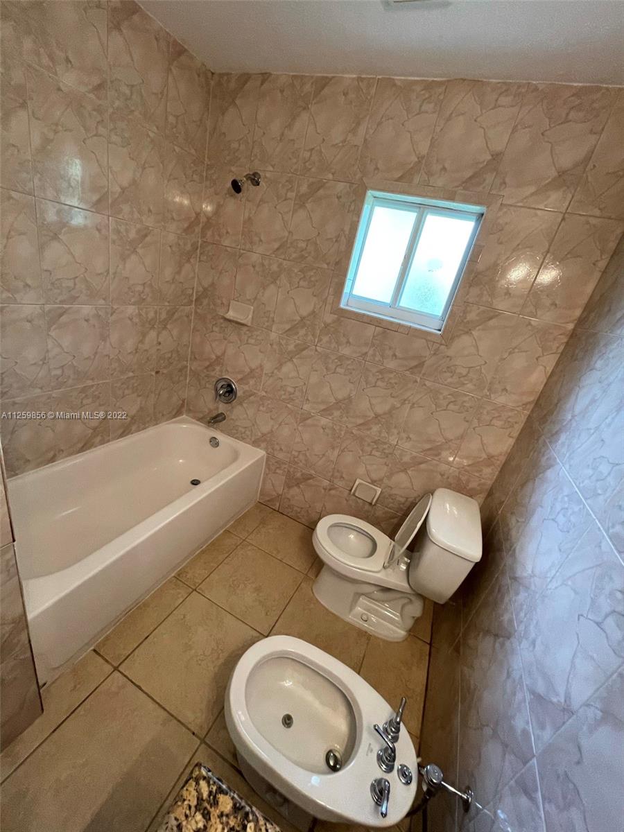 See details / 2800 sq. ft. $ 2023-01-10 0 Photo