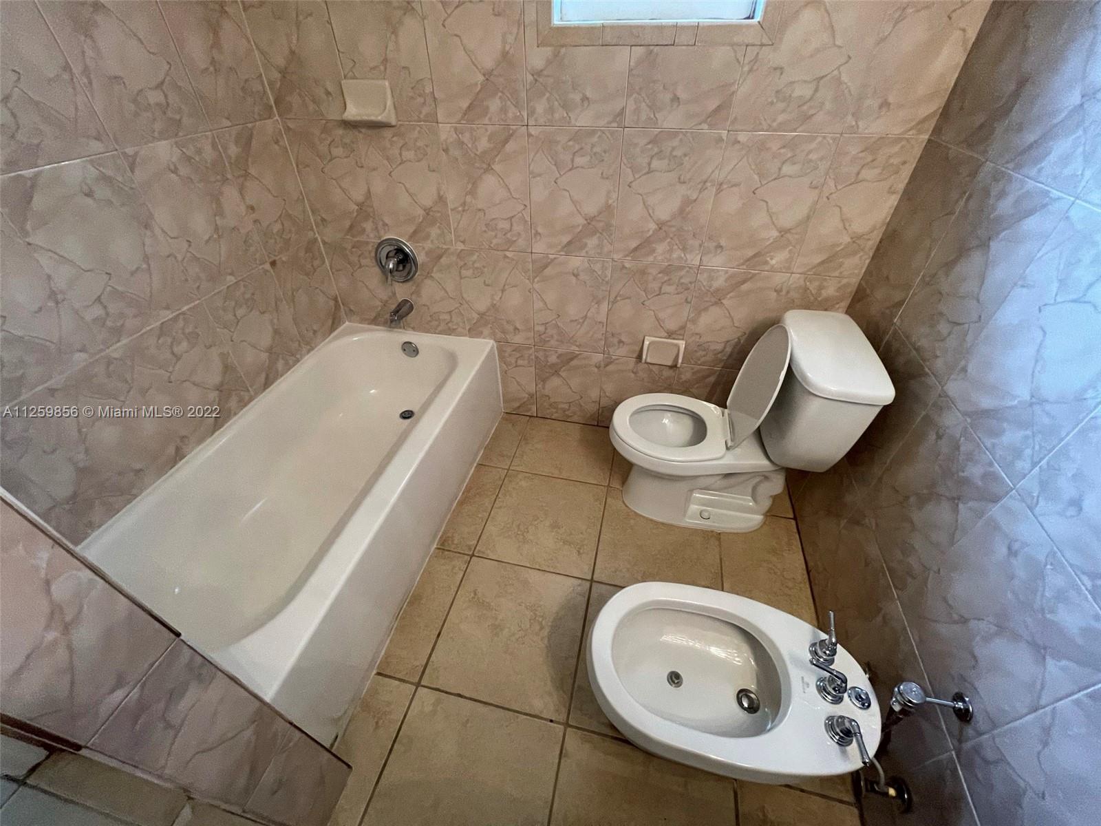 See details / 2800 sq. ft. $ 2023-01-10 0 Photo