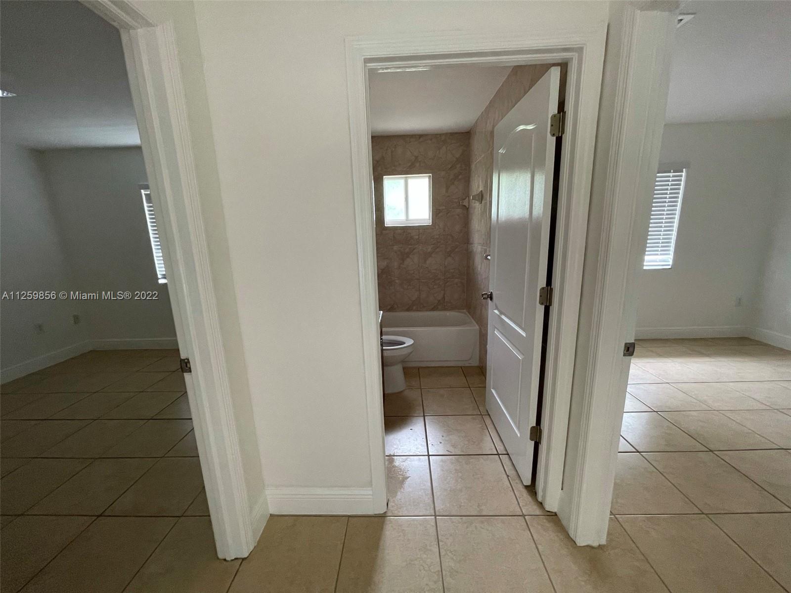 See details / 2800 sq. ft. $ 2023-01-10 0 Photo