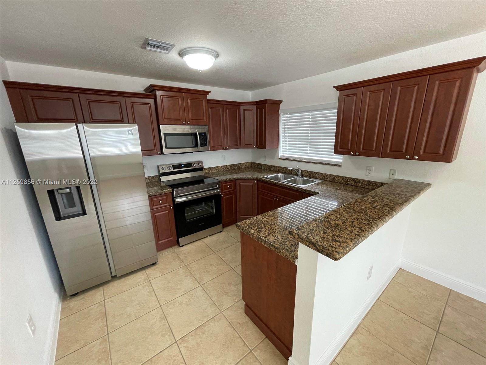 See details / 2800 sq. ft. $ 2023-01-10 0 Photo