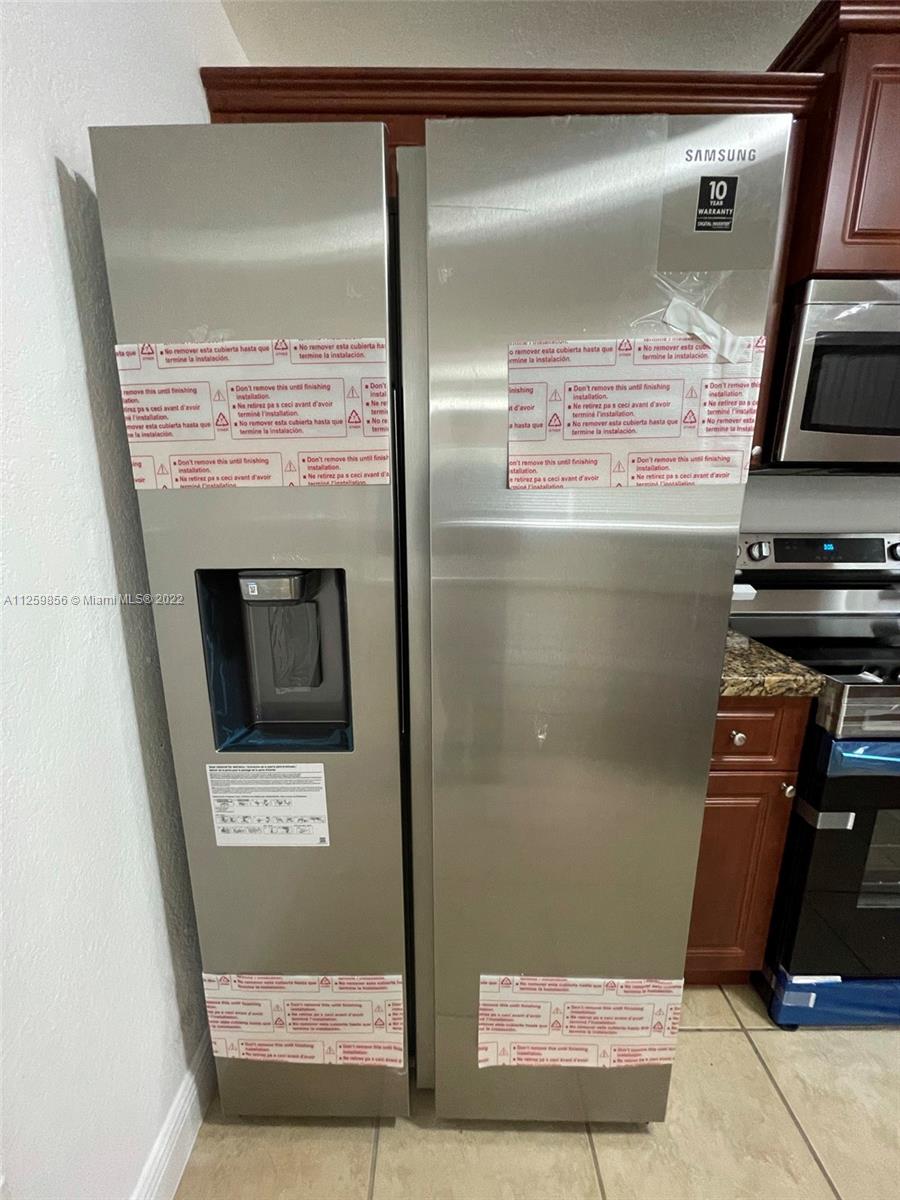 See details / 2800 sq. ft. $ 2023-01-10 0 Photo