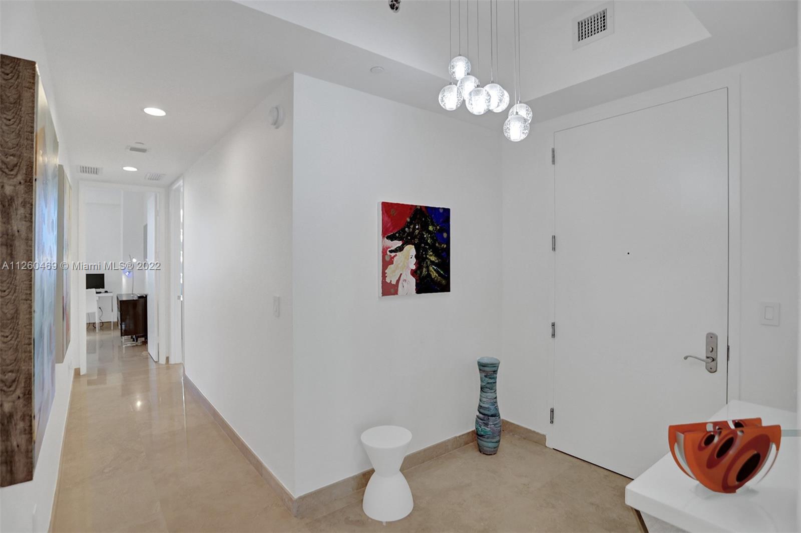 See details 3002 3 / 4 1979 sq. ft. $ 2022-08-22 0 Photo