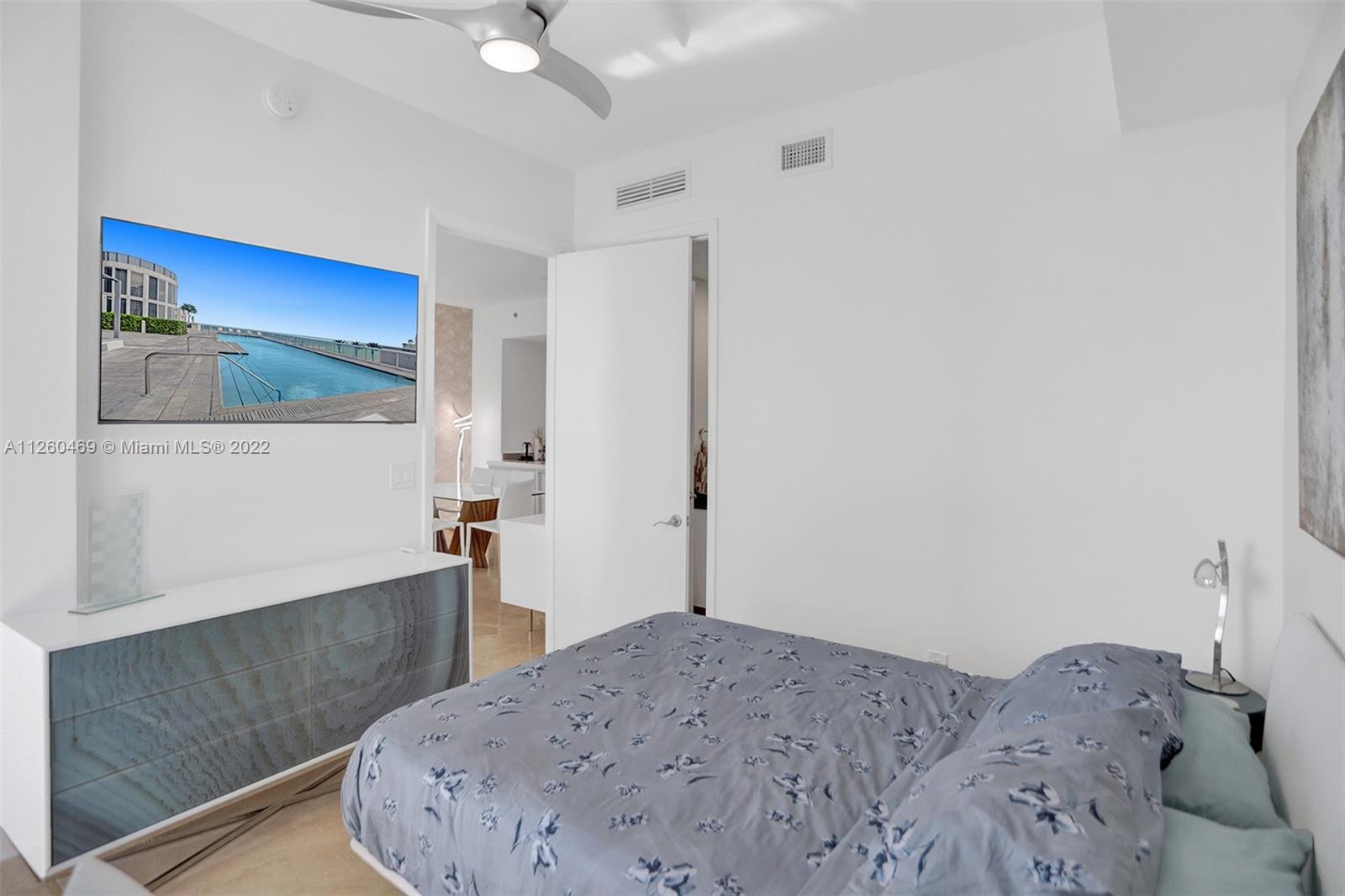See details 3002 3 / 4 1979 sq. ft. $ 2022-08-22 0 Photo