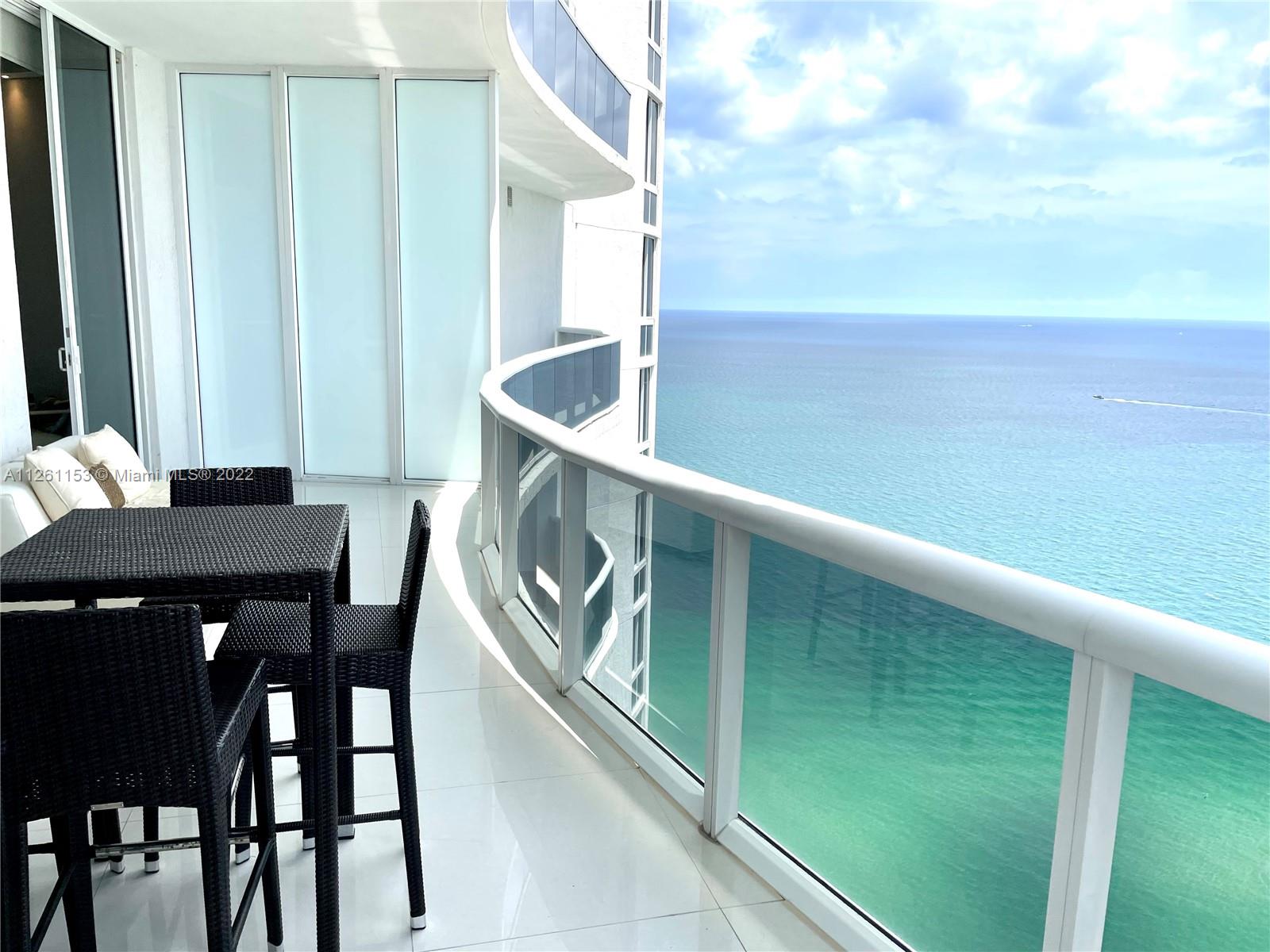 Ver detalles 3307 3 / 3 2084 sq. ft. $ 2022-09-20 0 foto
