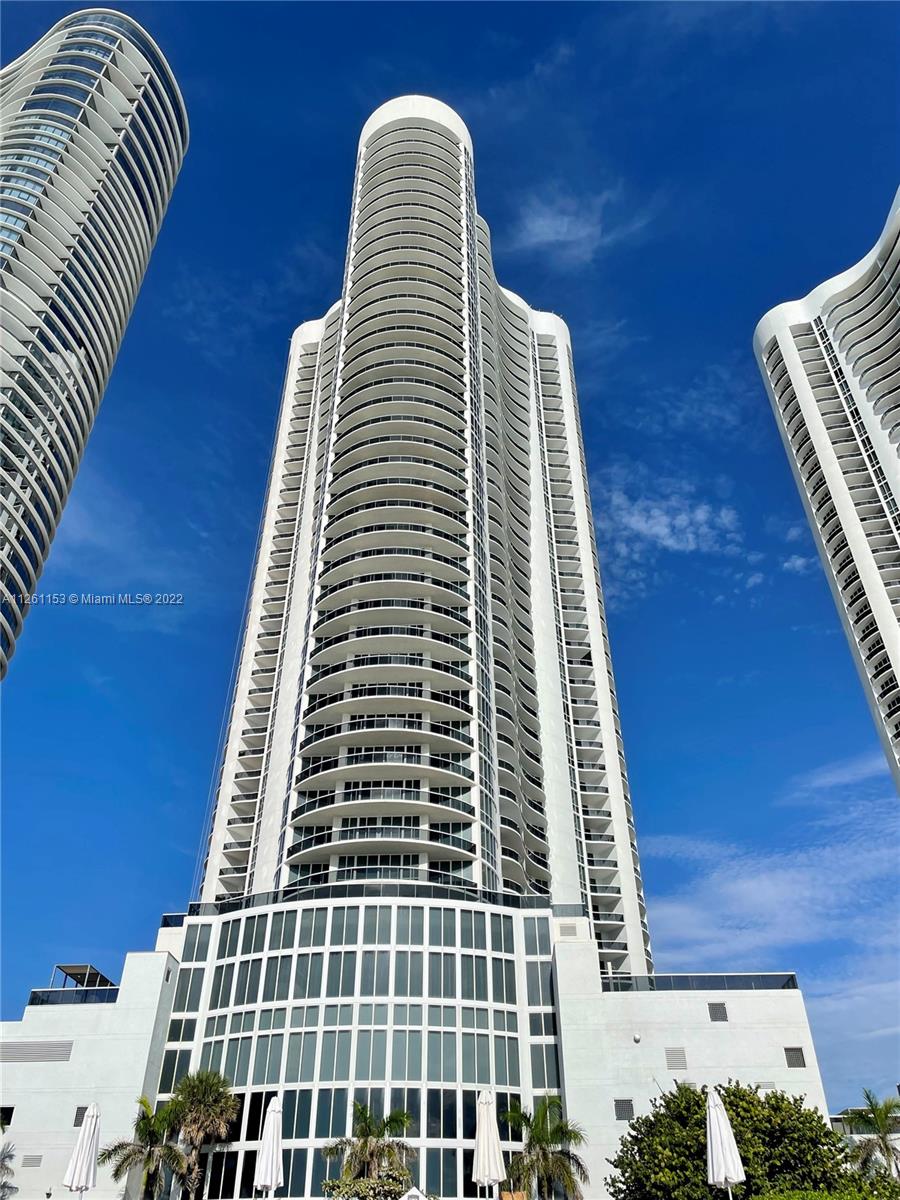 Ver detalles 3307 3 / 3 2084 sq. ft. $ 2022-09-20 0 foto