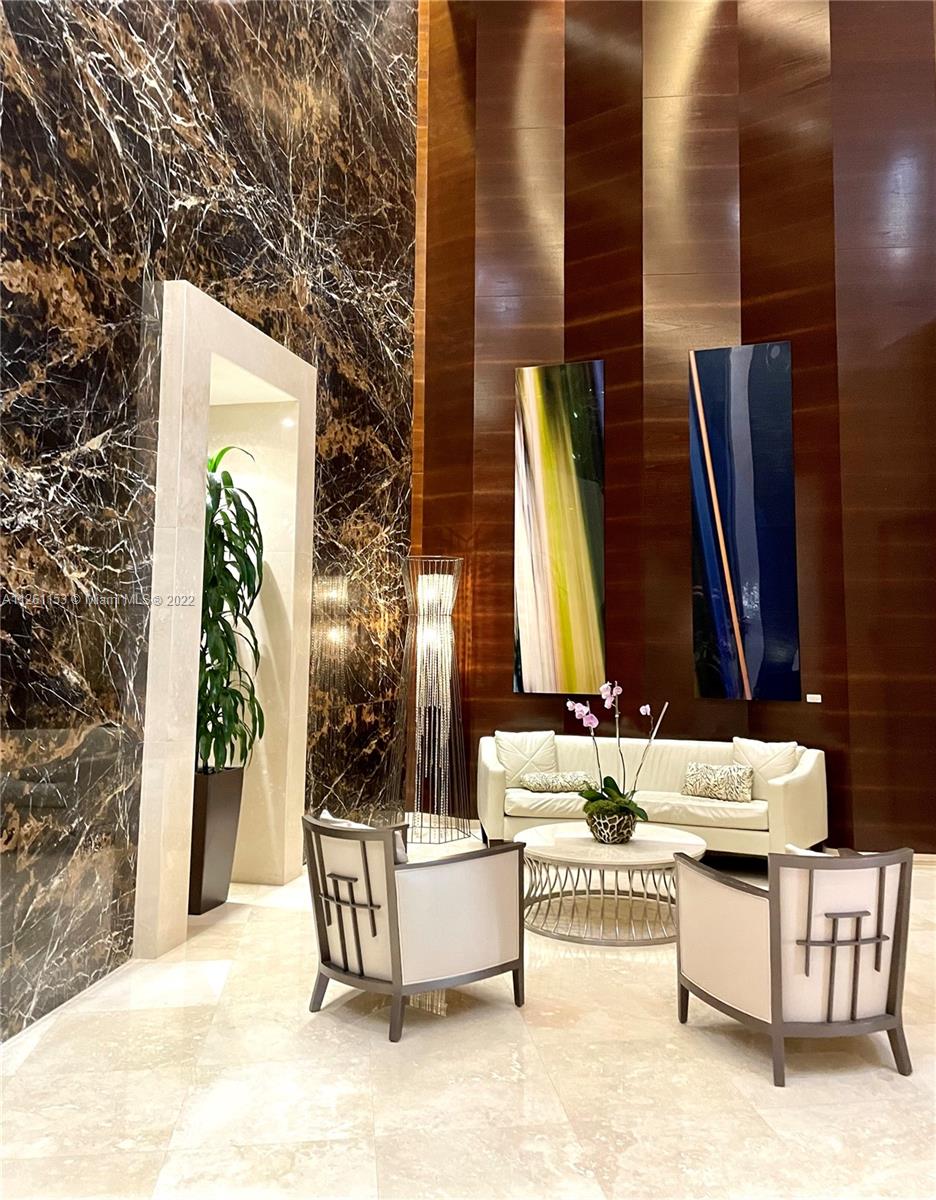 Ver detalles 3307 3 / 3 2084 sq. ft. $ 2022-09-20 0 foto