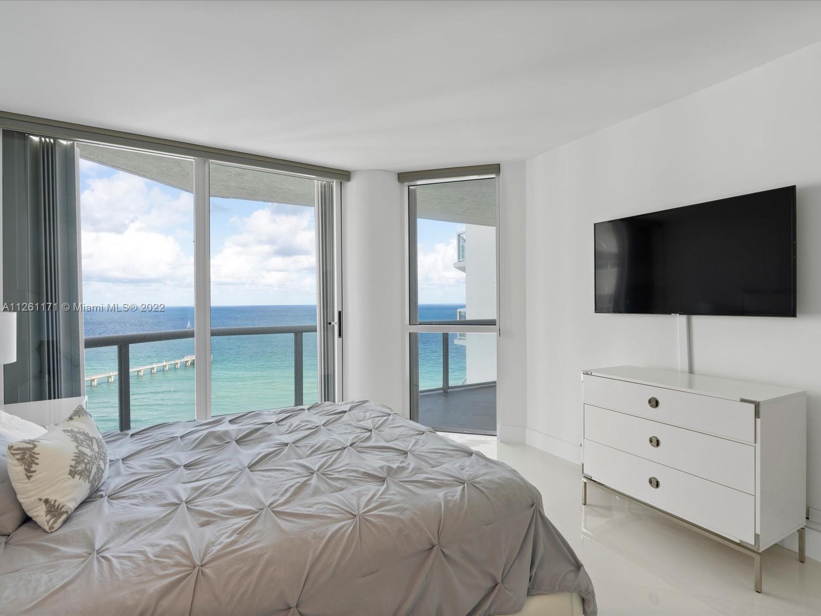 Photo of 16425 Collins Ave #1815, Sunny Isles Beach, Florida, 33160 -