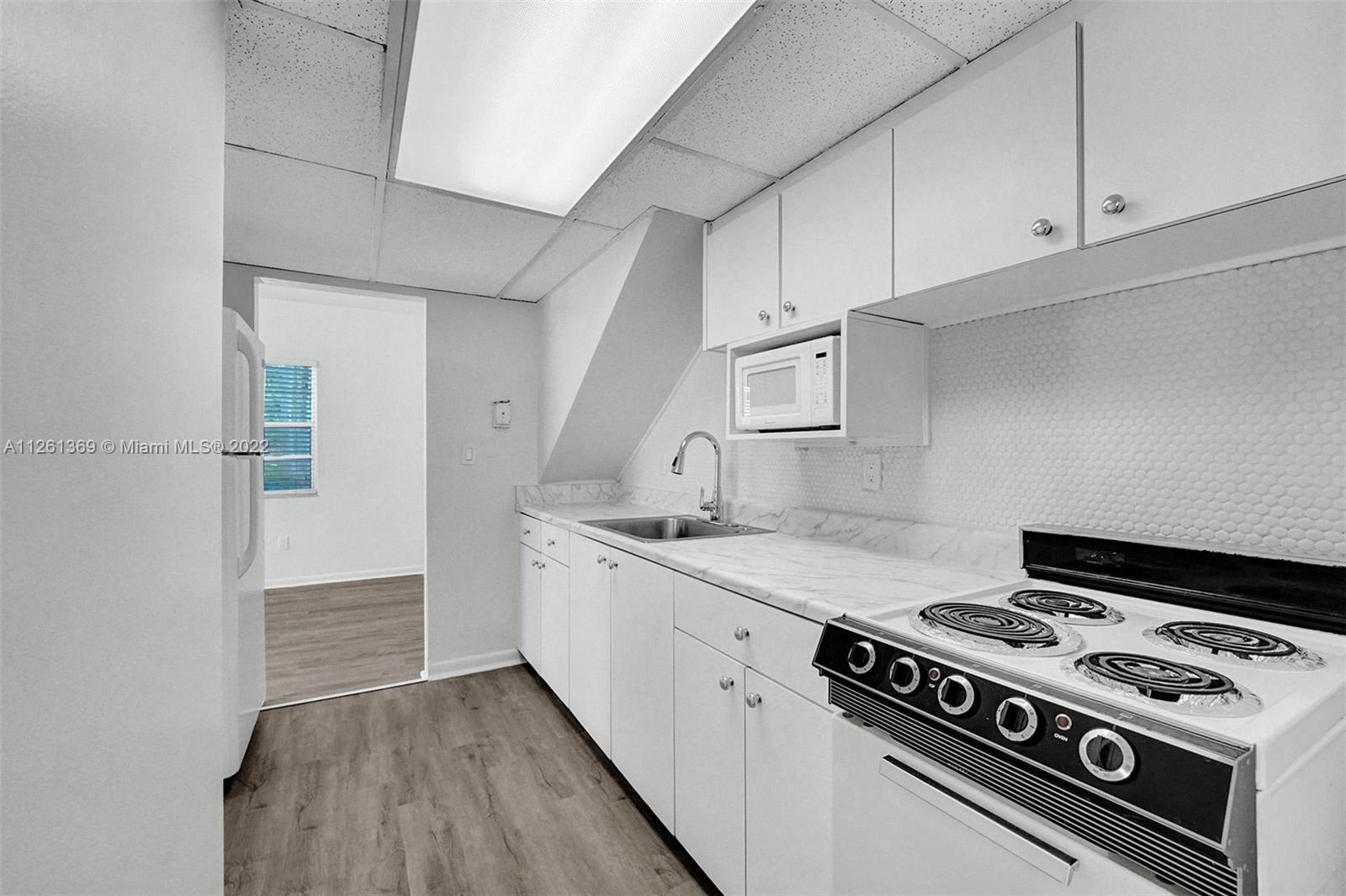 See details / sq. ft. $ 2023-01-16 0 Photo