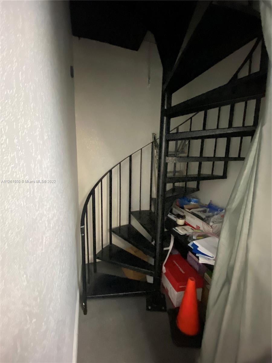 Ver detalles 17 & 18 / sq. ft. $ 2022-11-09 0 foto