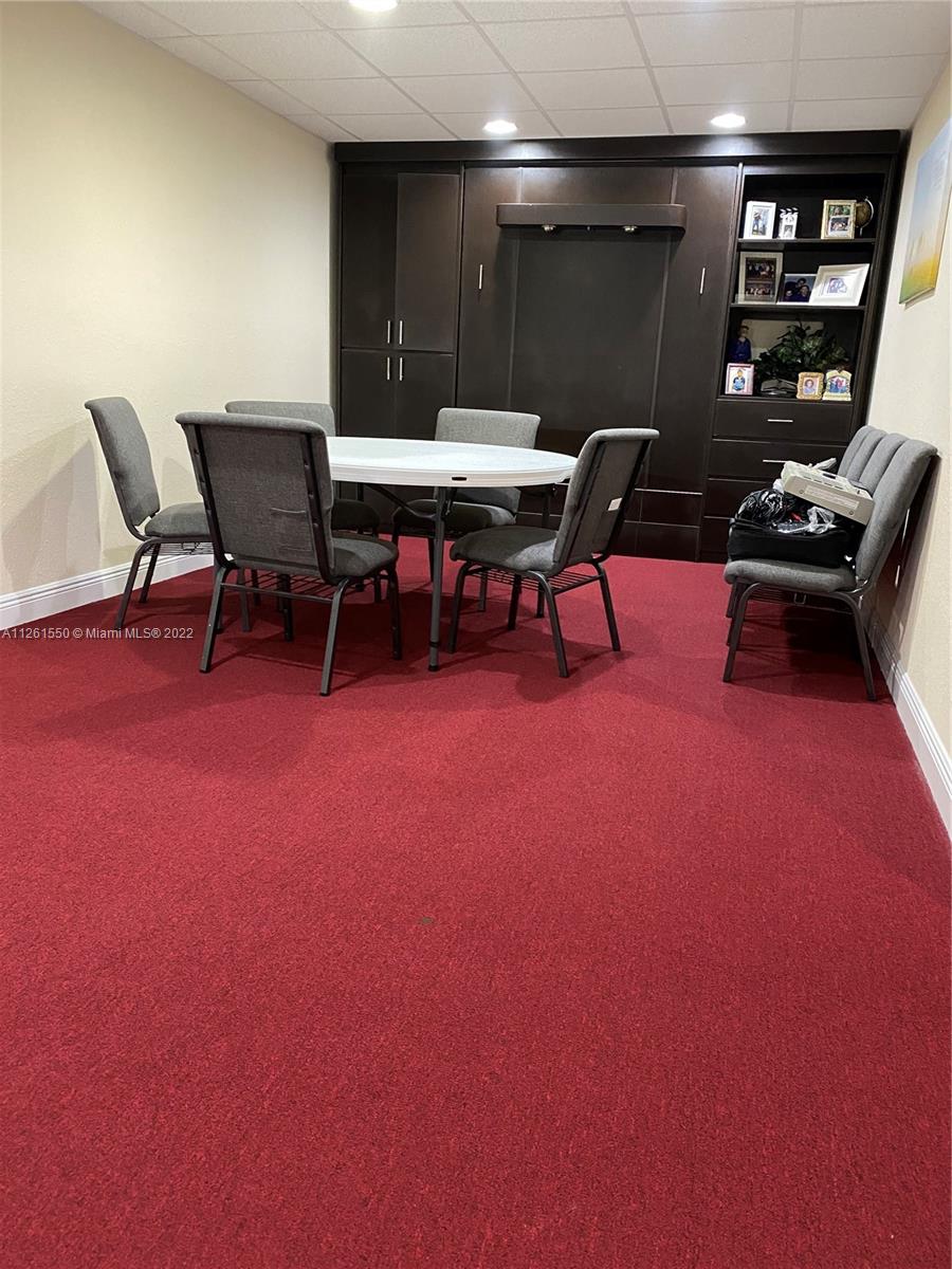 Ver detalles 17 & 18 / sq. ft. $ 2022-11-09 0 foto