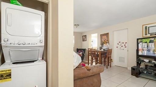 See details / 4588 sq. ft. $ 2022-08-24 0 Photo