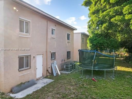 See details / 4588 sq. ft. $ 2022-08-24 0 Photo