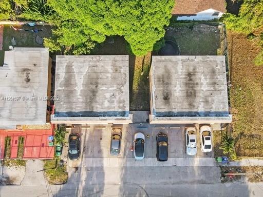 See details / 4588 sq. ft. $ 2022-08-24 0 Photo