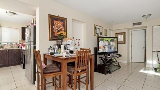 See details / 4588 sq. ft. $ 2022-08-24 0 Photo