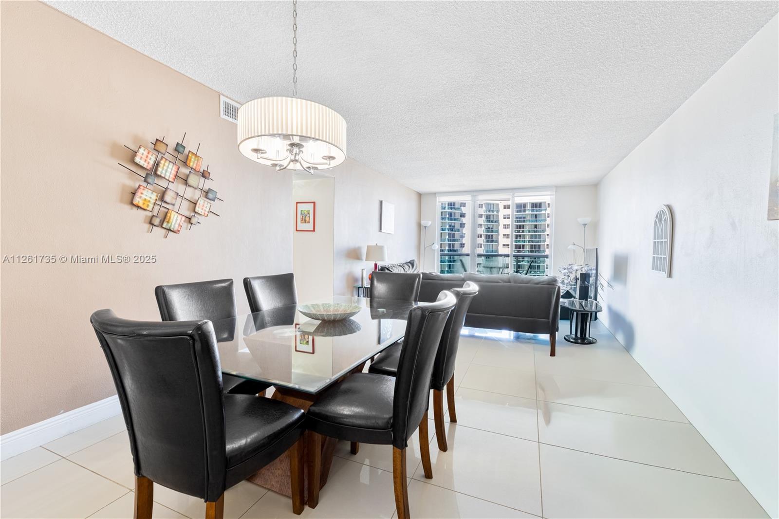 Photo of 3901 Ocean Dr  #11C, Hollywood, Florida, 33019 - 