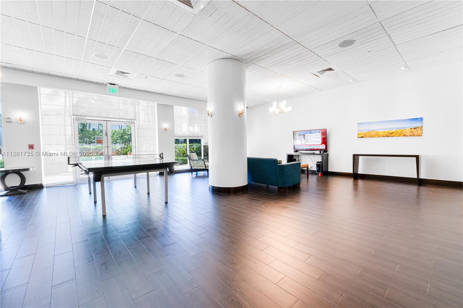 Photo of 3901 Ocean Dr  #11C, Hollywood, Florida, 33019 - 