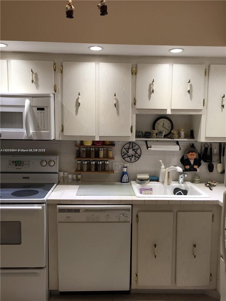 Photo of 20335 COUNTRY CLUB DR #2310, Aventura, Florida, 33180 -