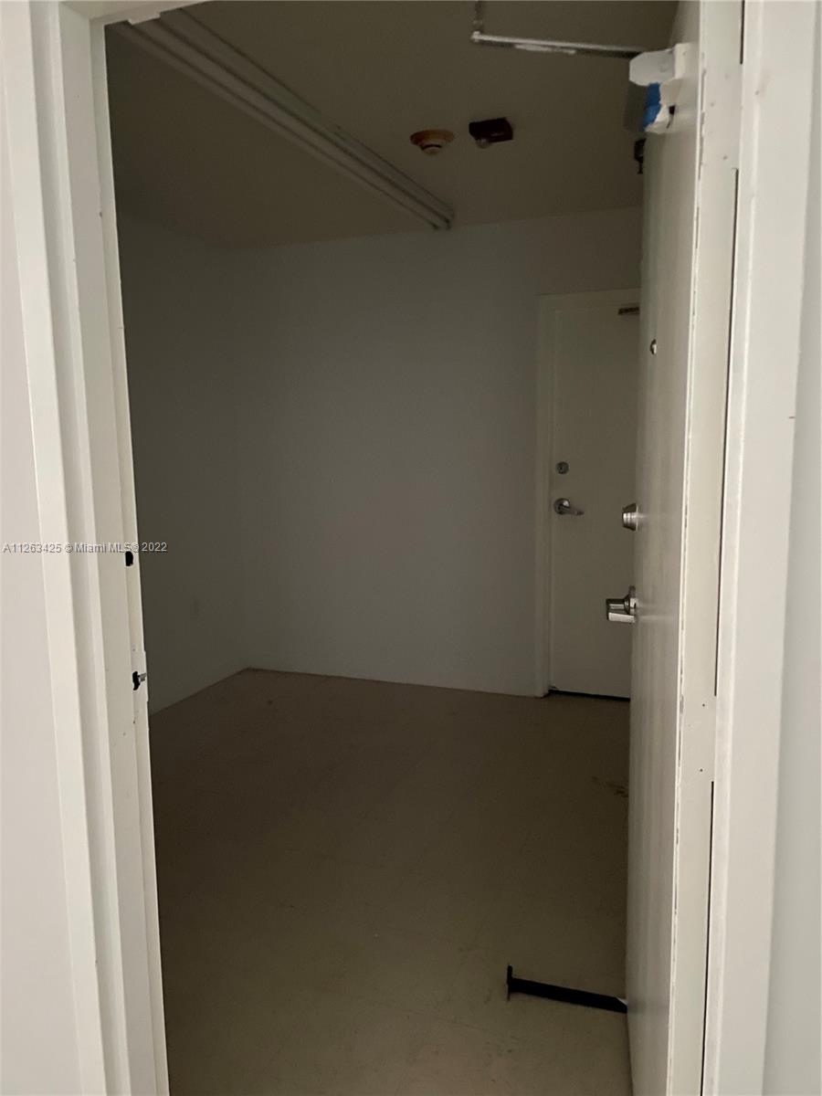 See details / sq. ft. $ 2022-12-02 0 Photo