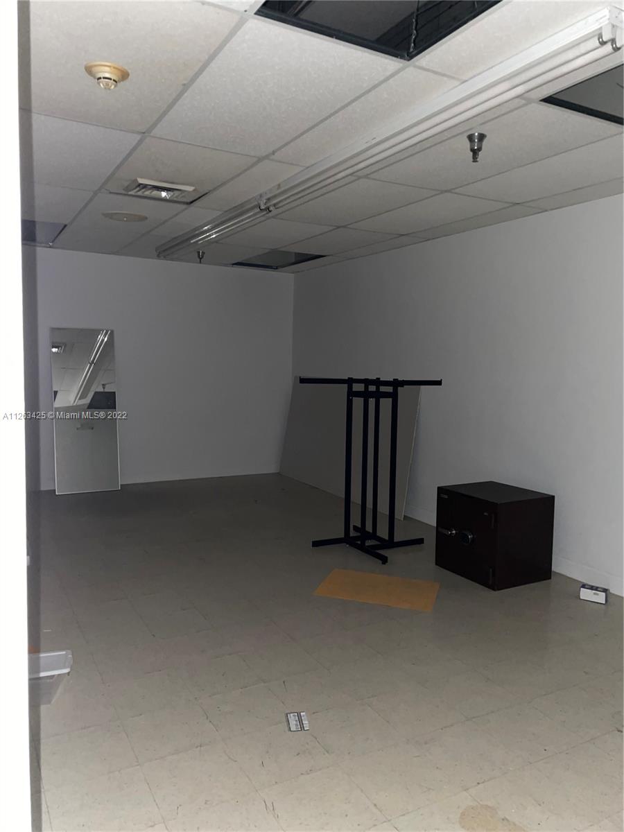 See details / sq. ft. $ 2022-12-02 0 Photo