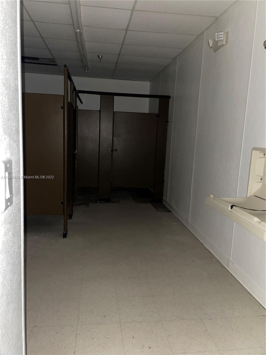 See details / sq. ft. $ 2022-12-02 0 Photo