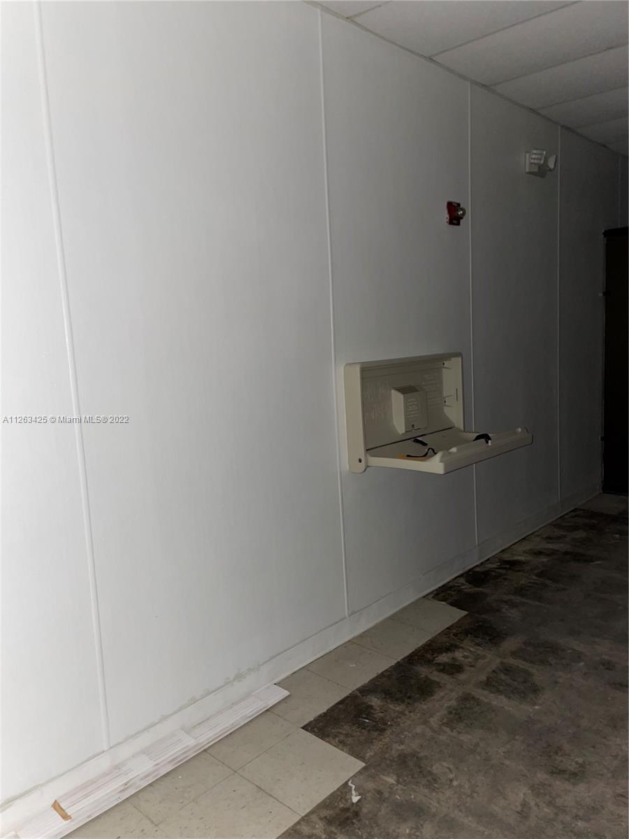 See details / sq. ft. $ 2022-12-02 0 Photo