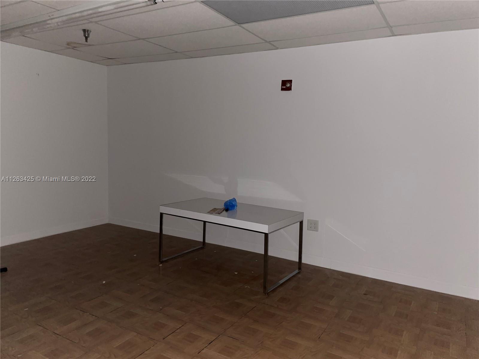 See details / sq. ft. $ 2022-12-02 0 Photo