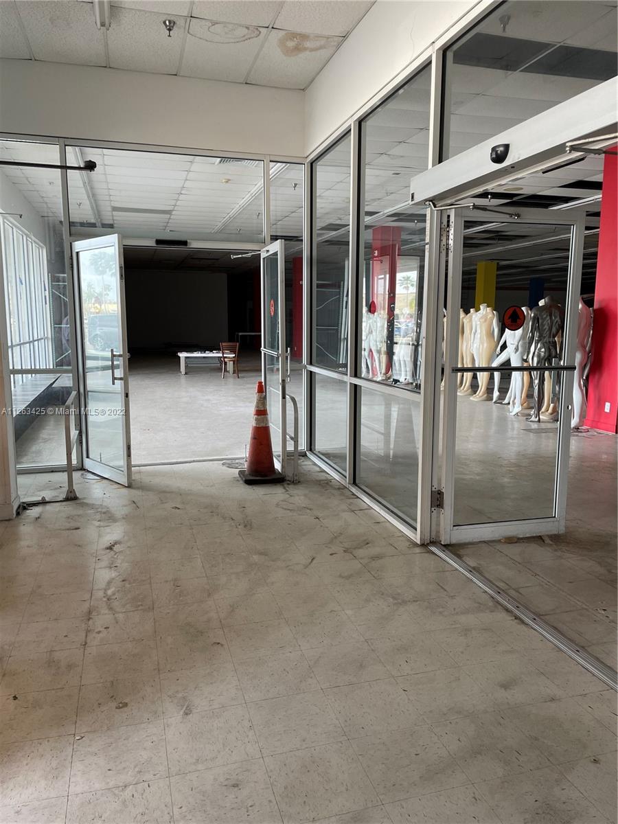 See details / sq. ft. $ 2022-12-02 0 Photo