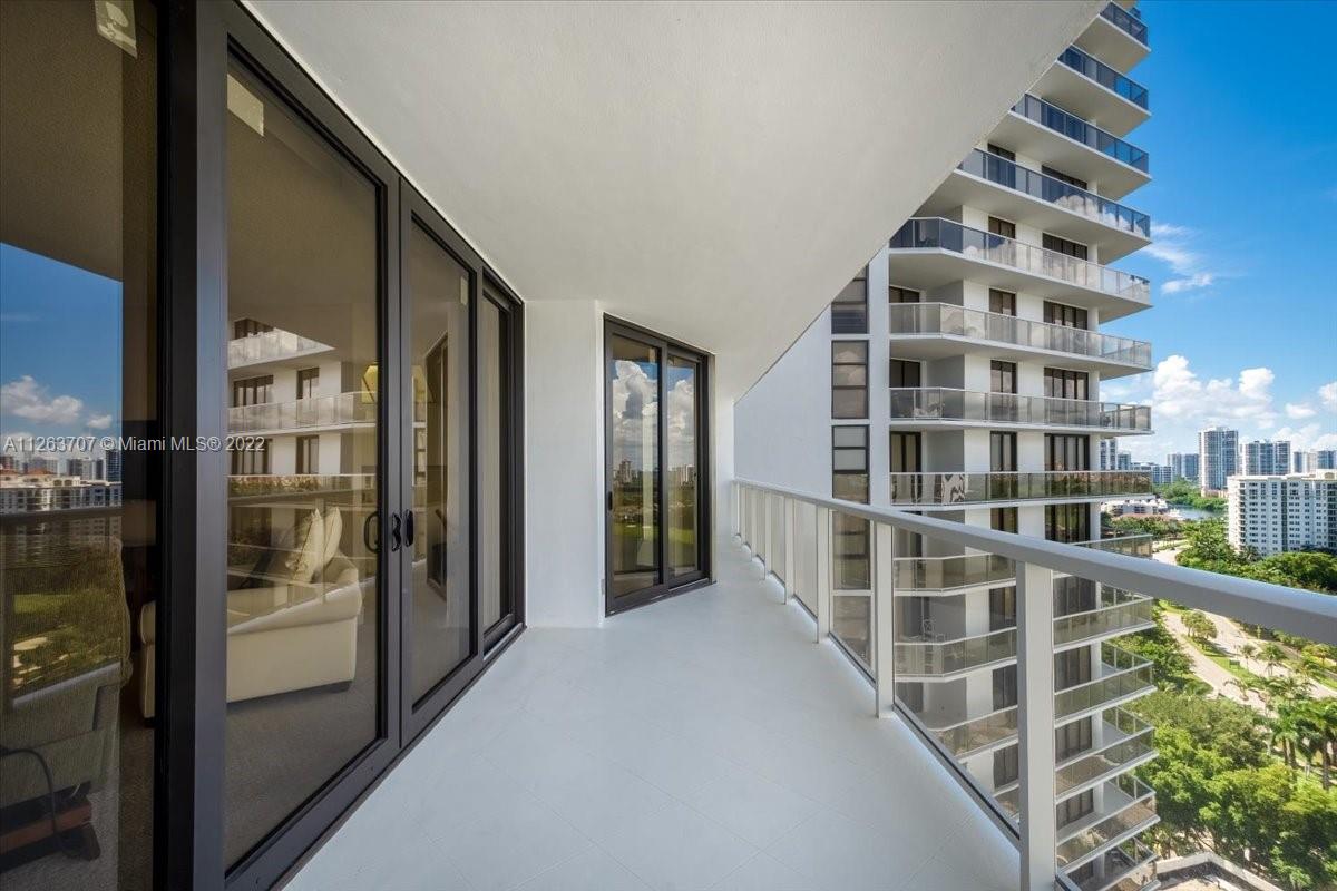 Photo of 20281 Country Club Dr #1703, Aventura, Florida, 33180 - Terrace