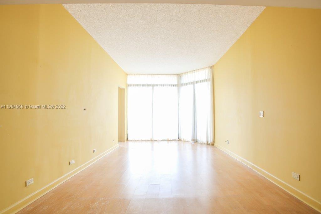 Photo of 20191 Country Club Dr #302, Aventura, Florida, 33180 -