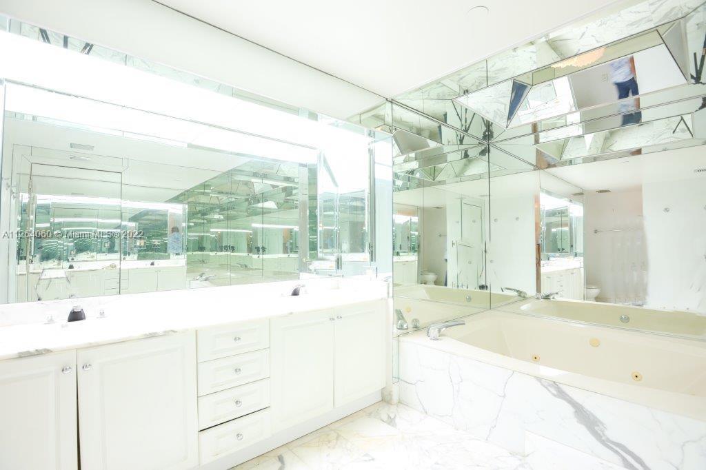 Photo of 20191 Country Club Dr #302, Aventura, Florida, 33180 -