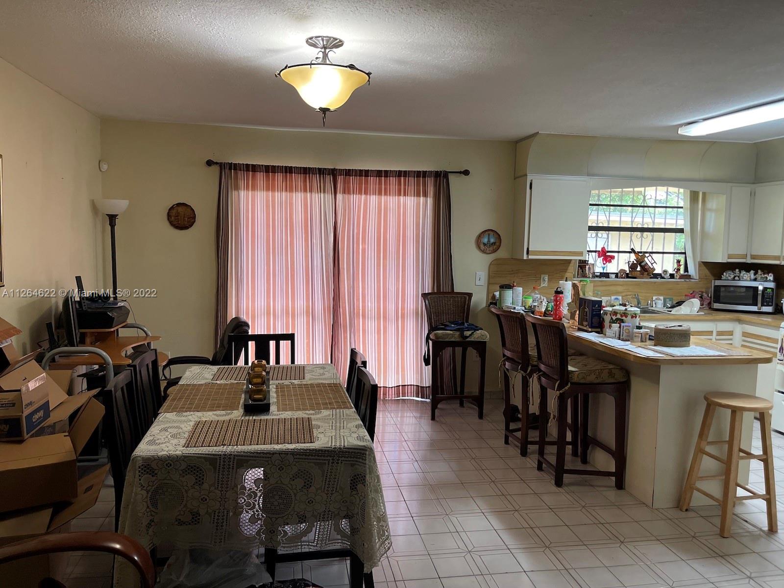 See details / 3104 sq. ft. $ 2022-09-22 0 Photo