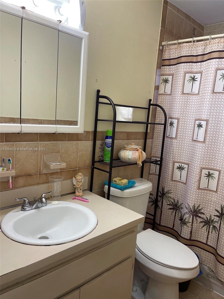 See details / 3104 sq. ft. $ 2022-09-22 0 Photo