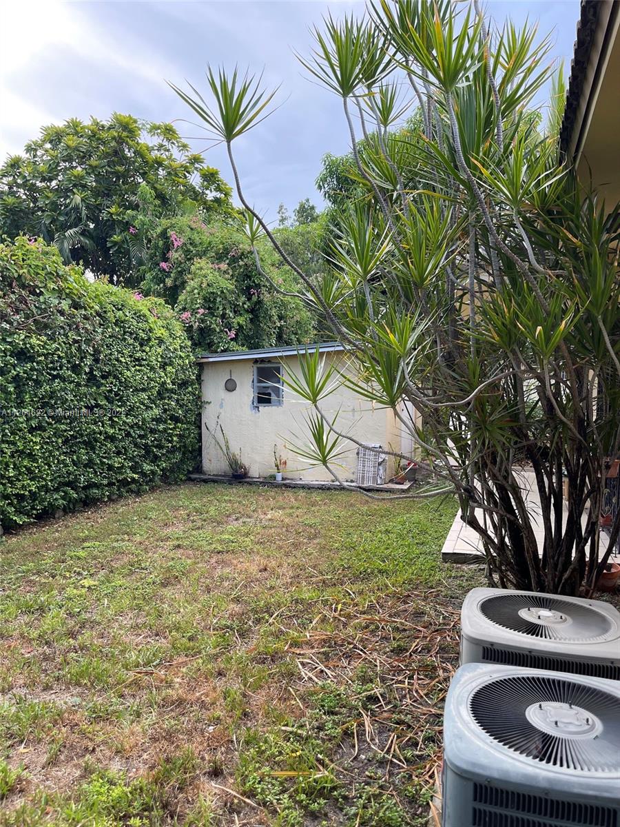 See details / 3104 sq. ft. $ 2022-09-22 0 Photo