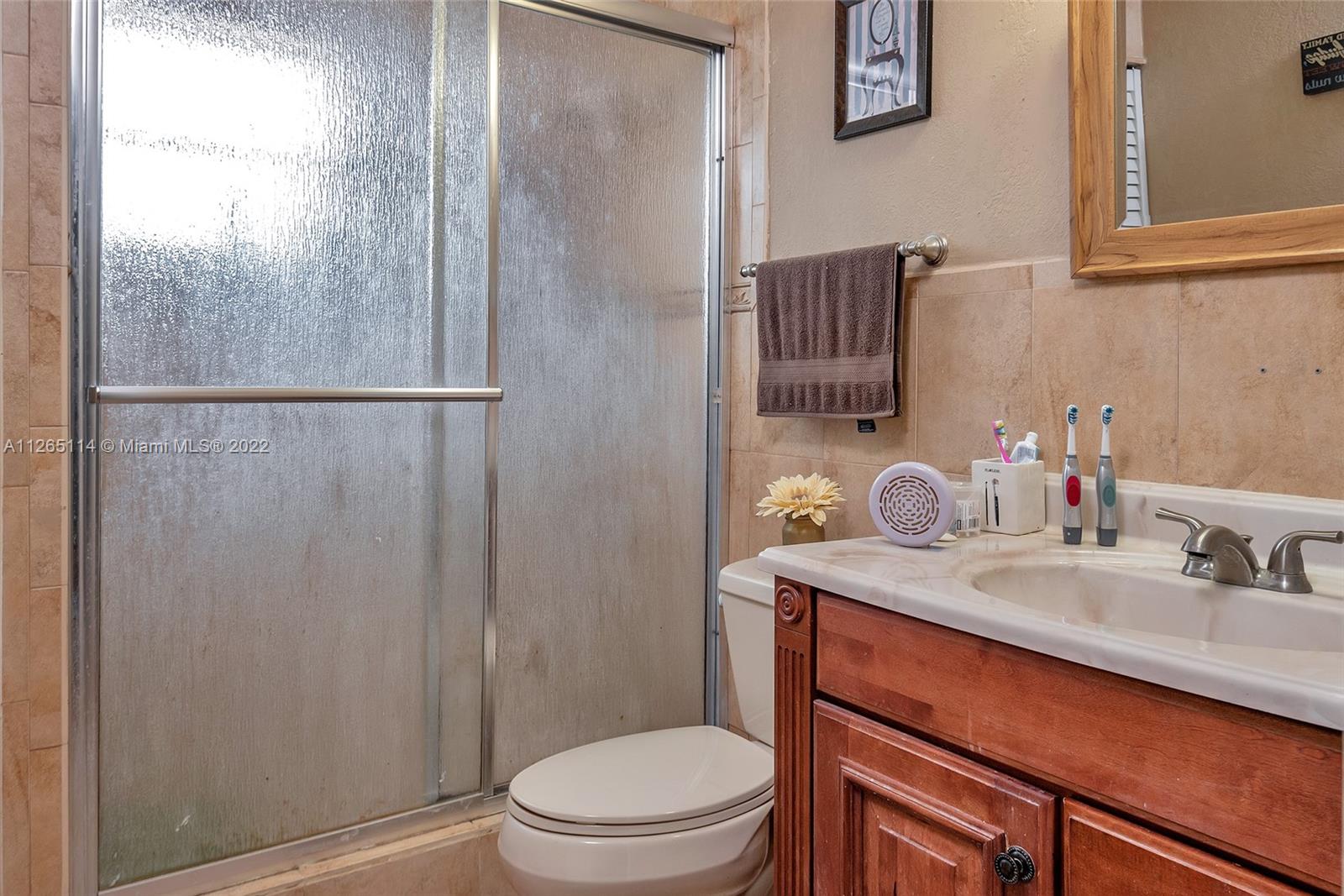See details / 2516 sq. ft. $ 2022-08-29 0 Photo