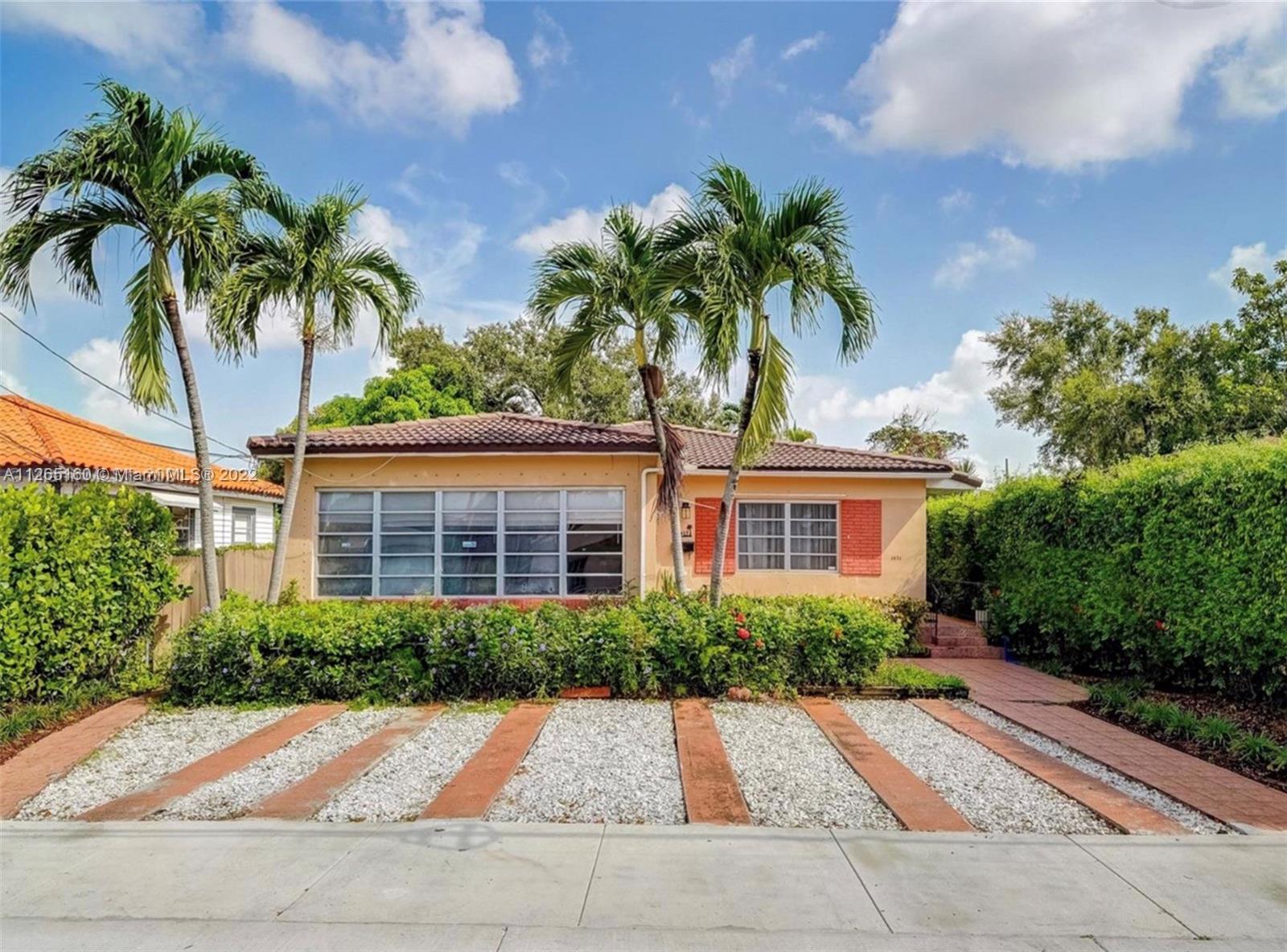 See details / 2322 sq. ft. $ 2022-08-30 0 Photo