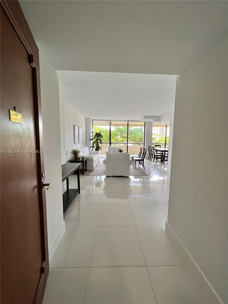 Photo of 19355 Turnberry Way #2L, Aventura, Florida, 33180 -