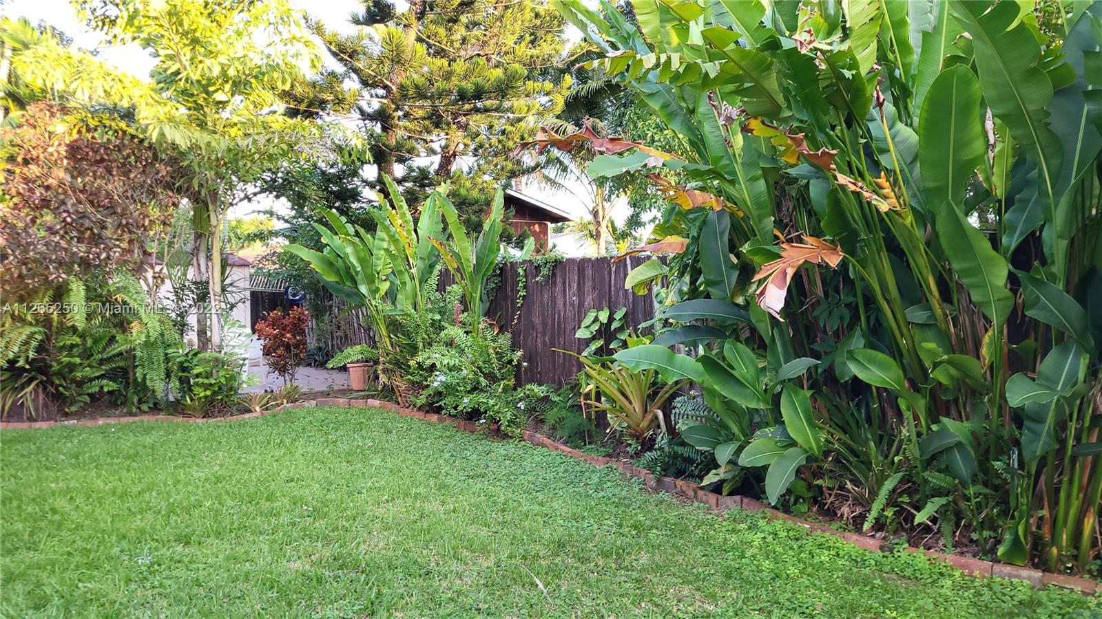See details / 2340 sq. ft. $ 2023-01-16 0 Photo