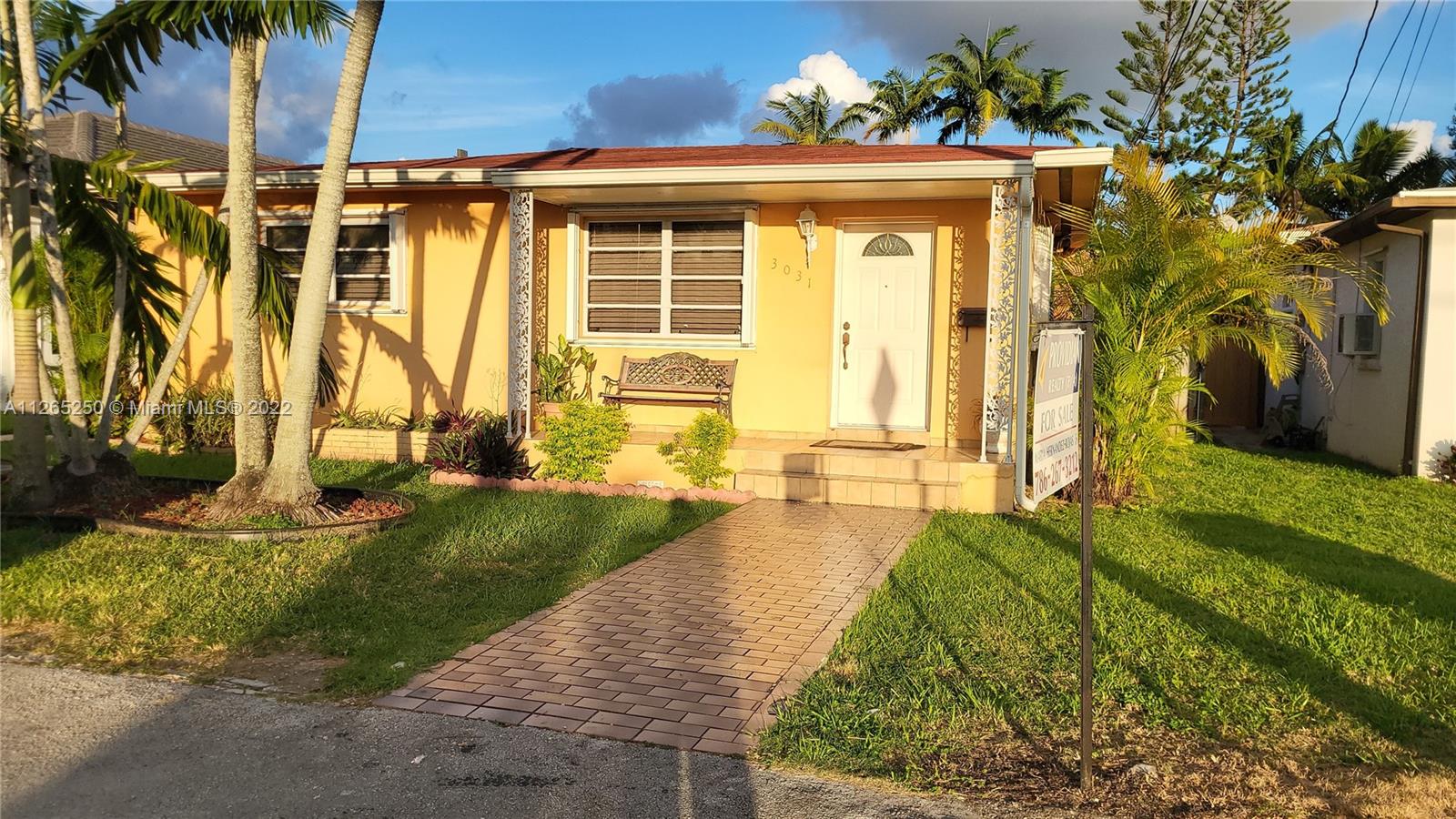 See details / 2340 sq. ft. $ 2023-01-16 0 Photo