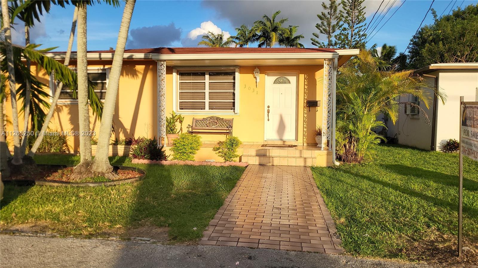 See details / 2340 sq. ft. $ 2023-01-16 0 Photo