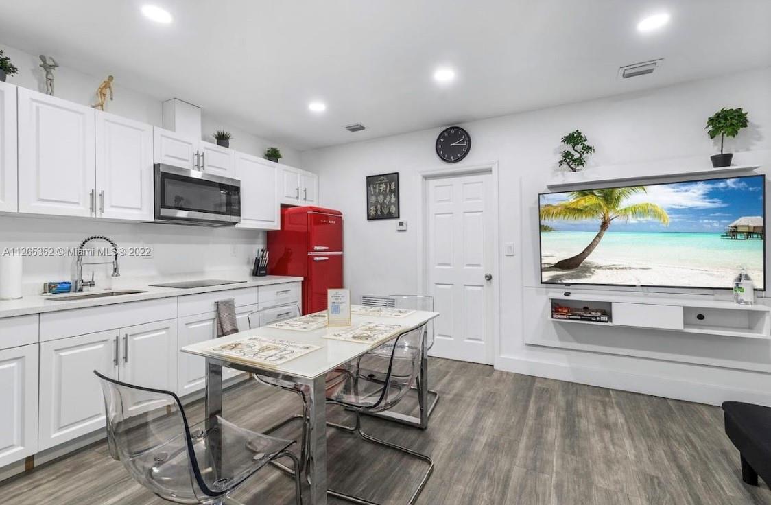 See details / 2346 sq. ft. $ 2022-08-30 0 Photo