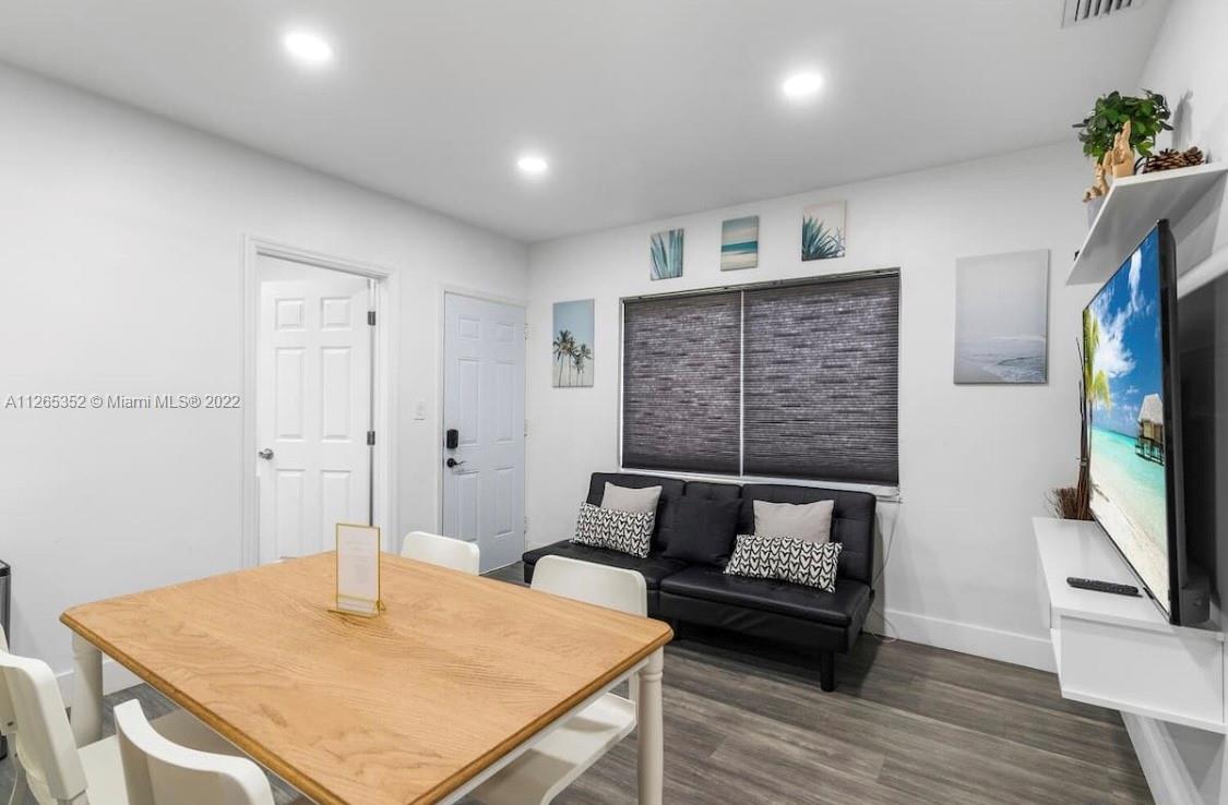 See details / 2346 sq. ft. $ 2022-08-30 0 Photo