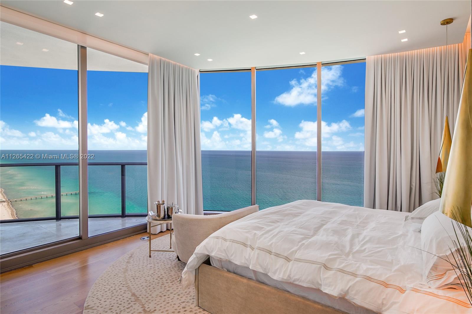 See details 4101 3 / 5 2688 sq. ft. $ 2022-08-30 0 Photo