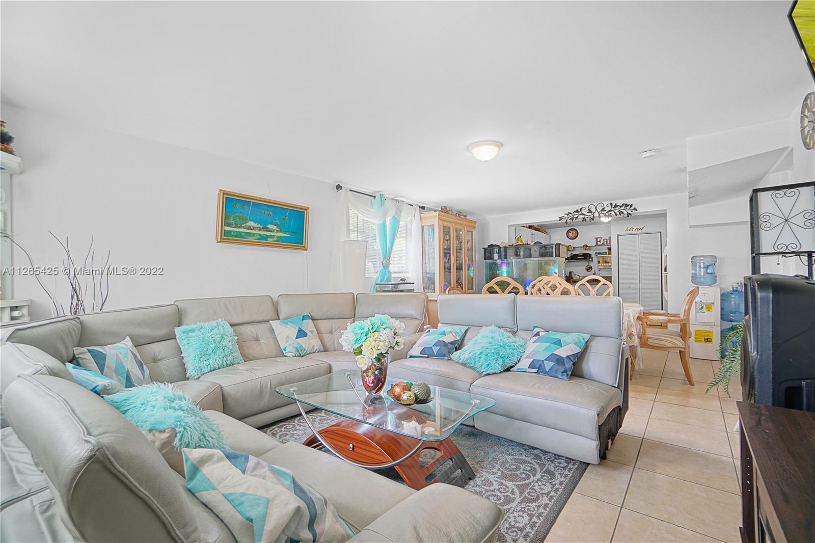 See details / 2816 sq. ft. $ 2022-10-23 0 Photo
