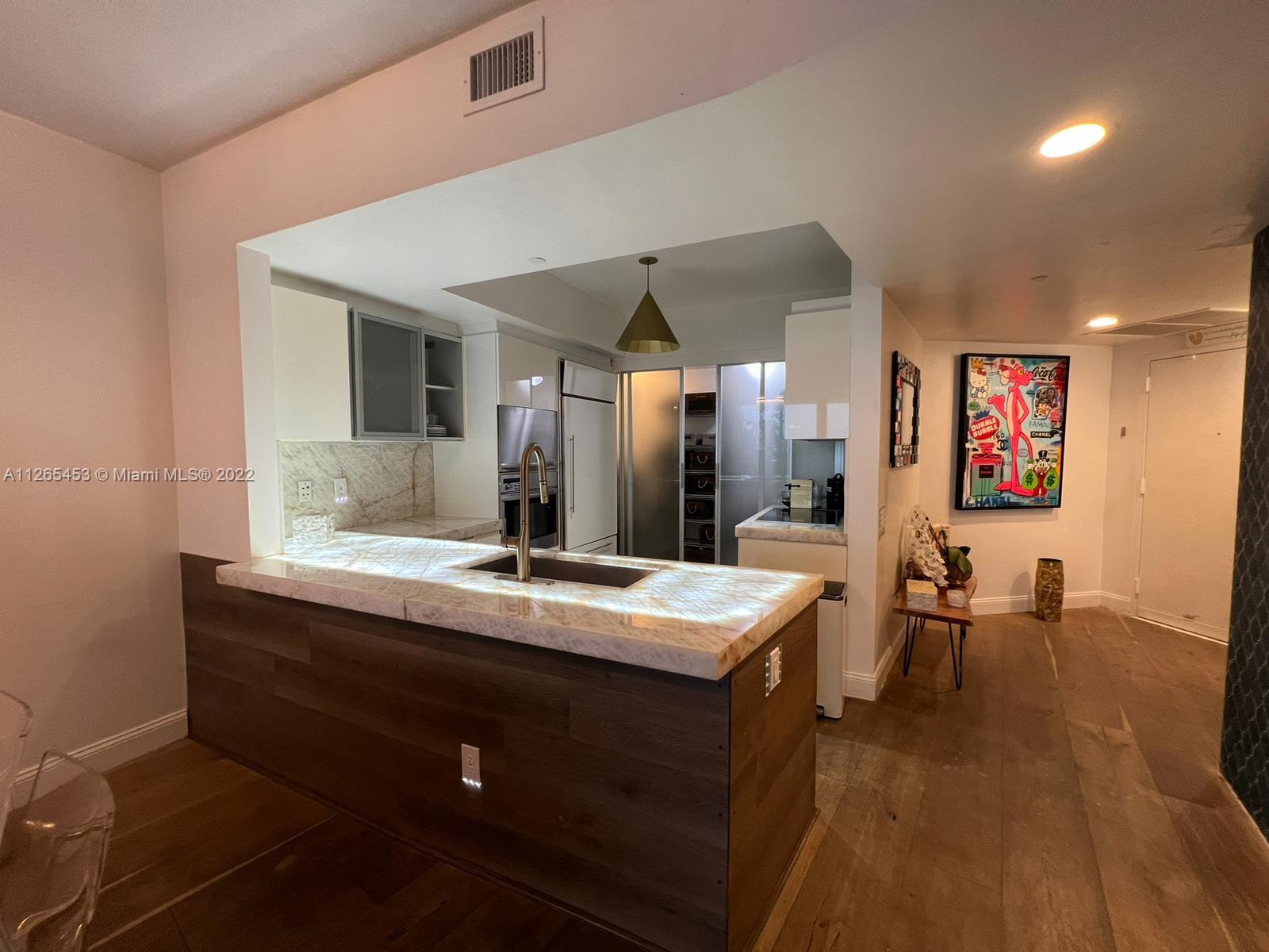 Photo of 450 Alton Rd #605, Miami Beach, Florida, 33139 -