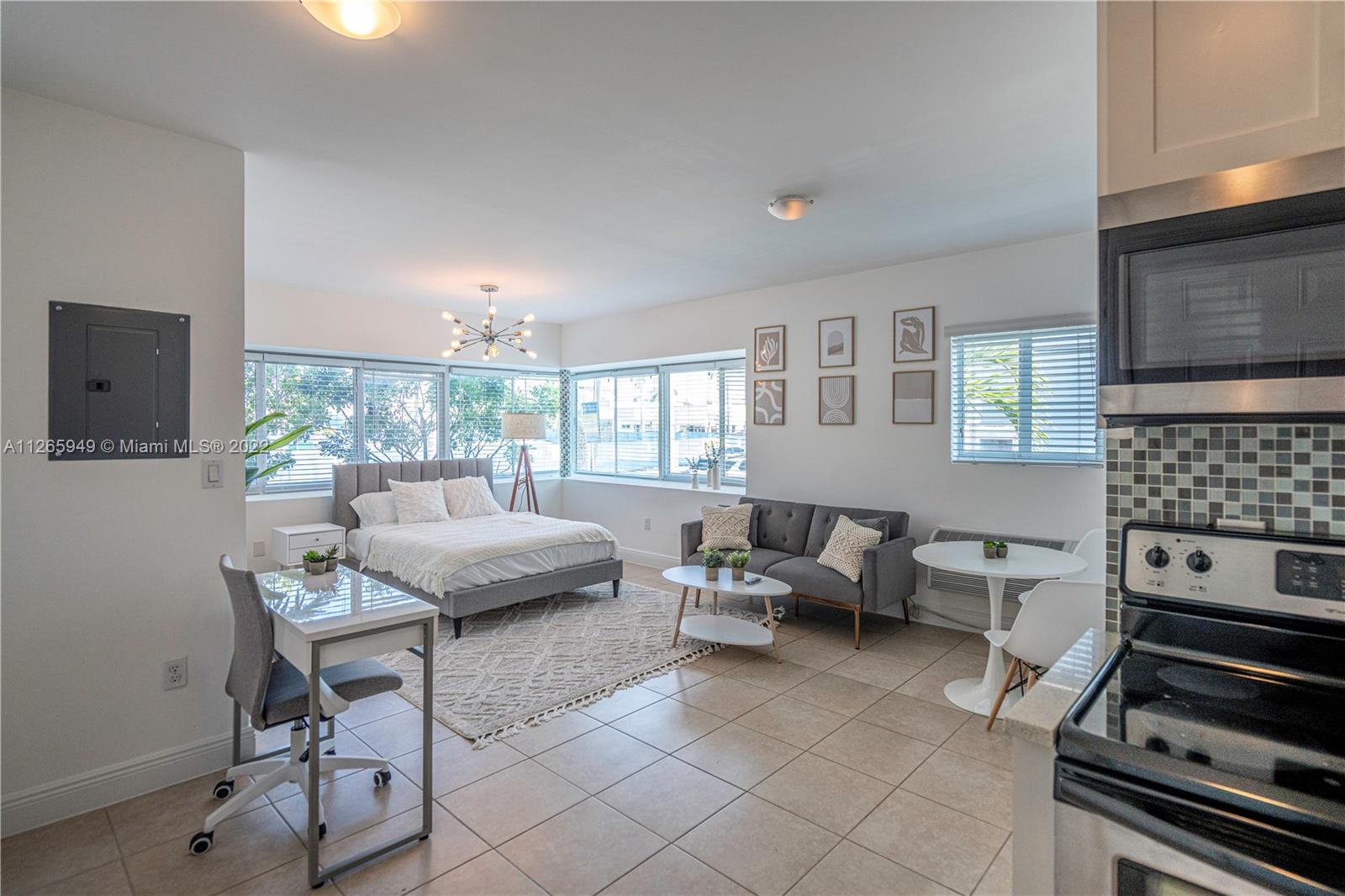 See details / sq. ft. $ 2022-12-13 0 Photo