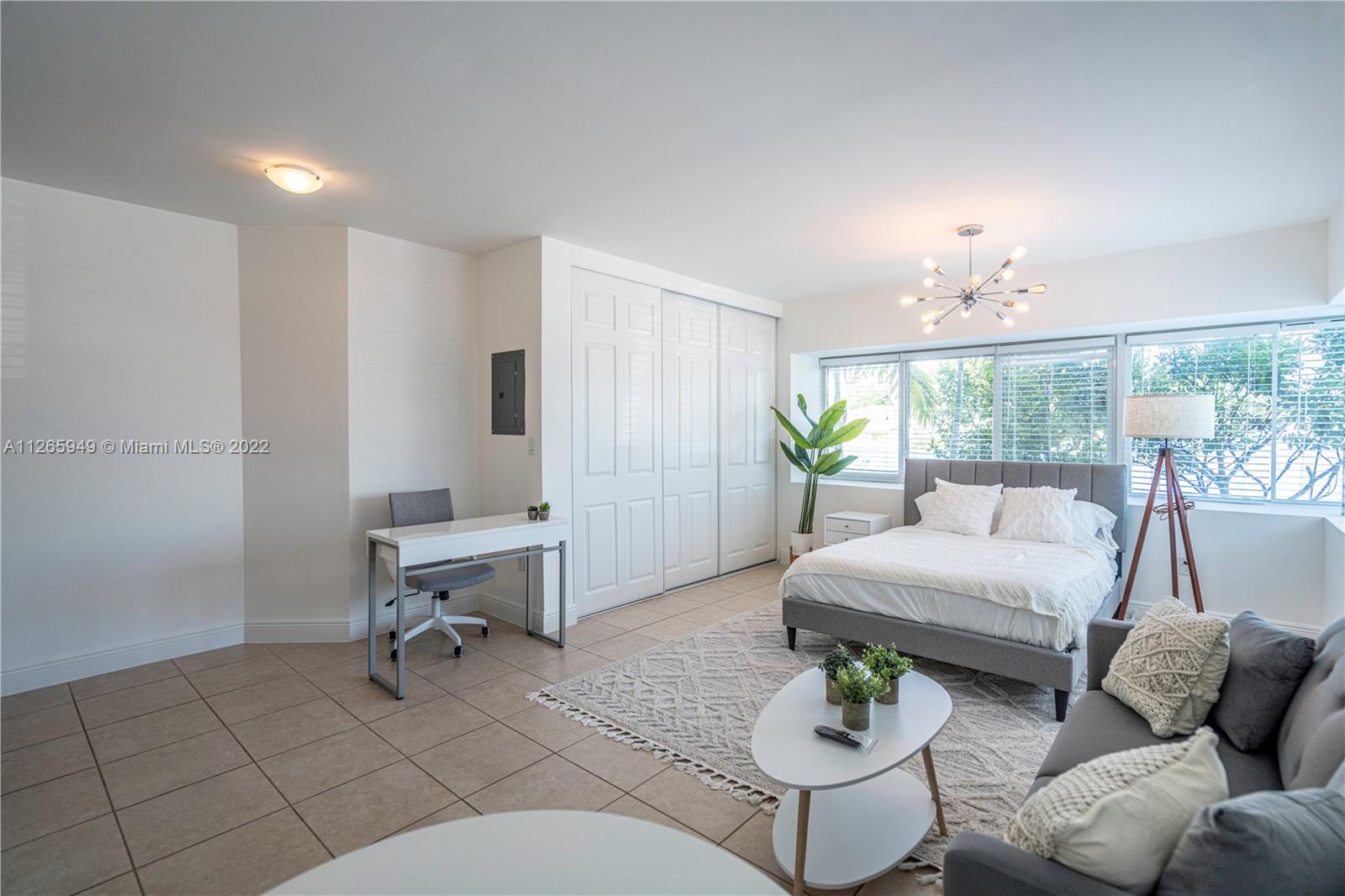 See details / sq. ft. $ 2022-12-13 0 Photo