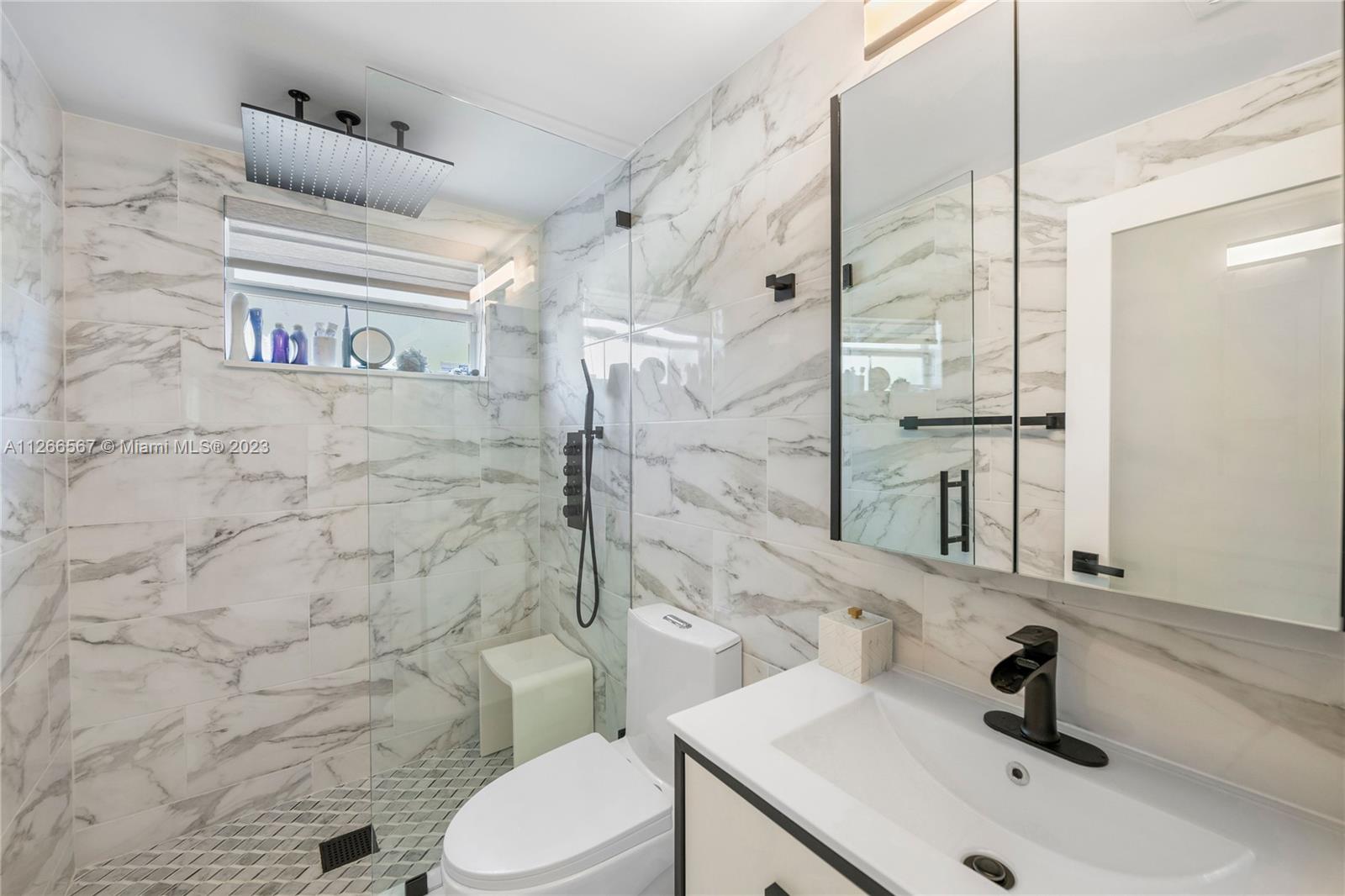 See details / 5200 sq. ft. $ 2023-01-10 0 Photo