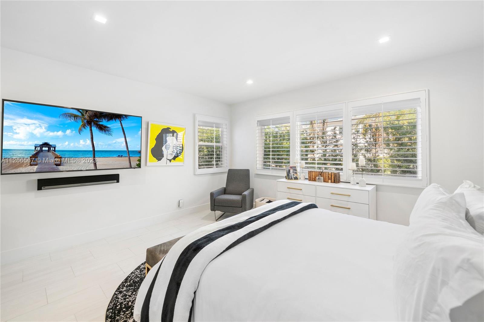 See details / 5200 sq. ft. $ 2023-01-10 0 Photo