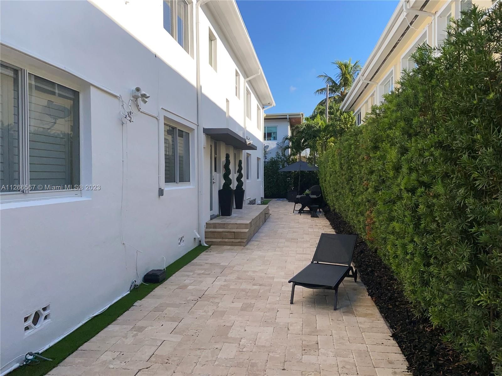 See details / 5200 sq. ft. $ 2023-01-10 0 Photo