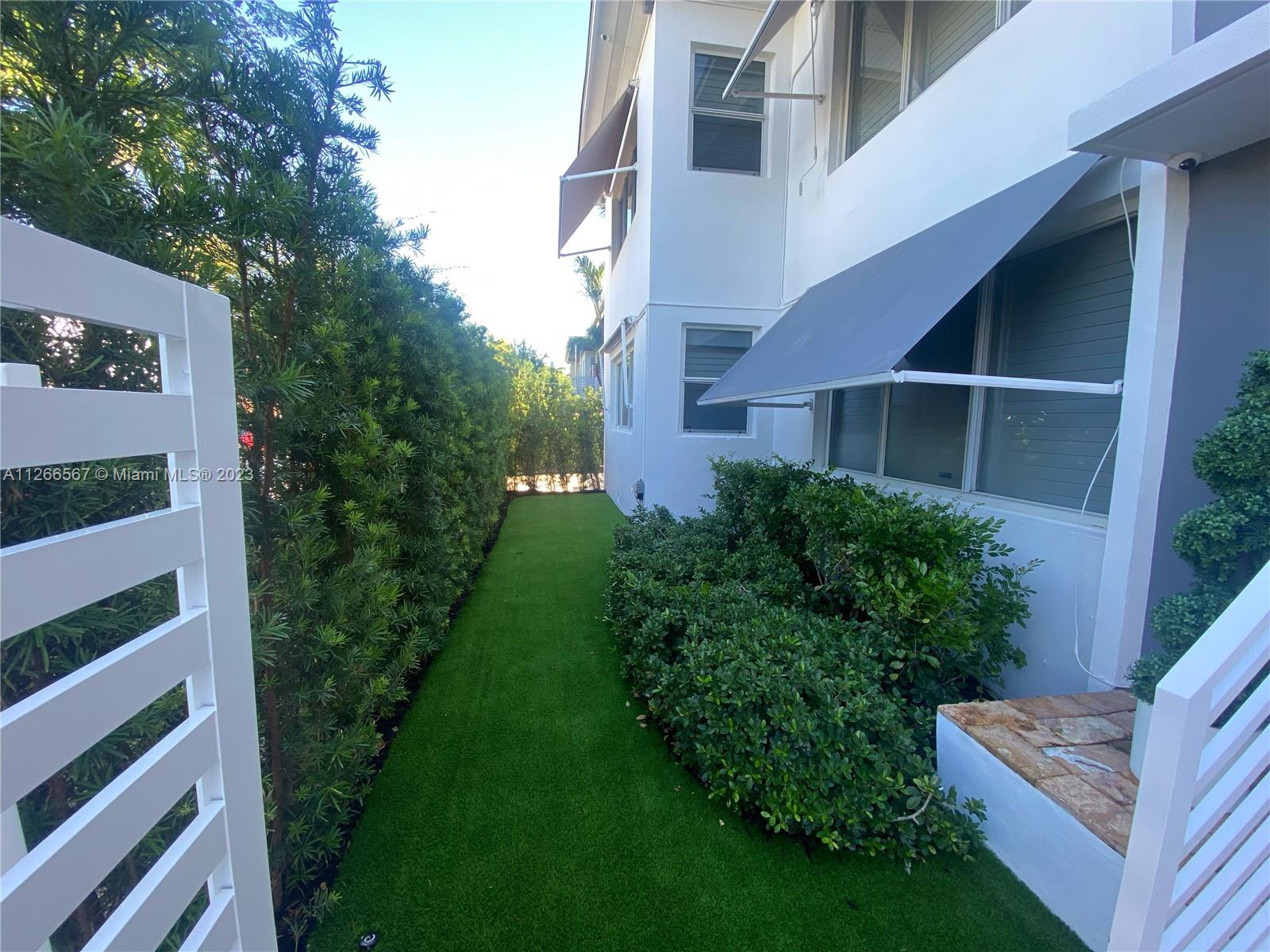 See details / 5200 sq. ft. $ 2023-01-10 0 Photo